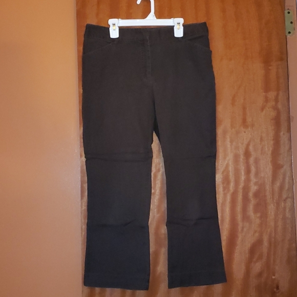 🔷️$8/ea OR 3/$20🔷️Brown Capris Great for Work - Picture 1 of 5
